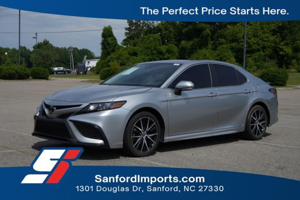 Used 2023 Toyota Camry SE Sedan
