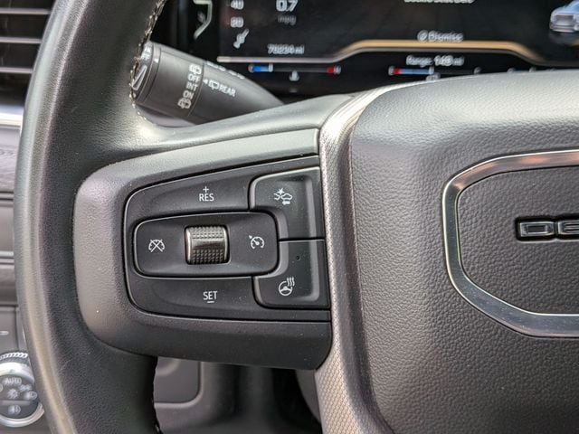 2023 GMC Yukon Denali - Photo 17