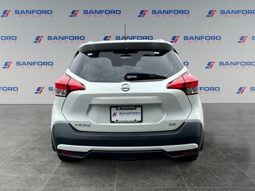 Used 2019 Nissan Kicks SR SUV