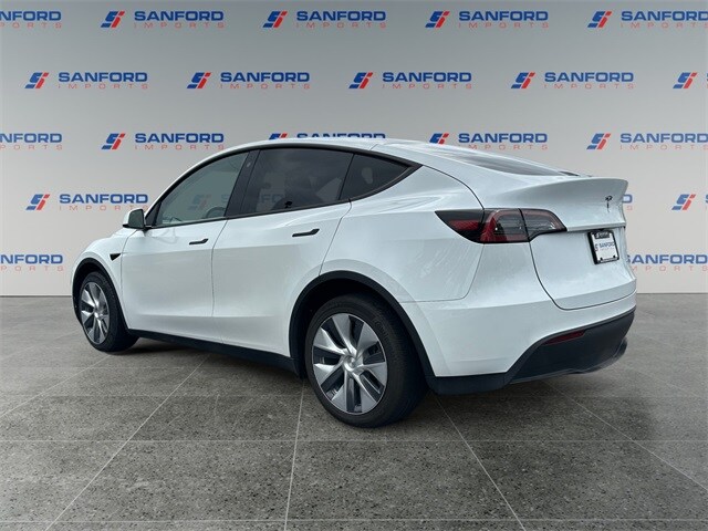 2023 Tesla Model Y Long Range photo 3