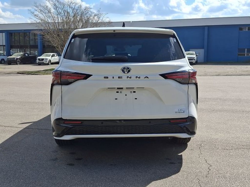 Used 2023 Toyota Sienna XSE 7 Passenger Van Passenger Van