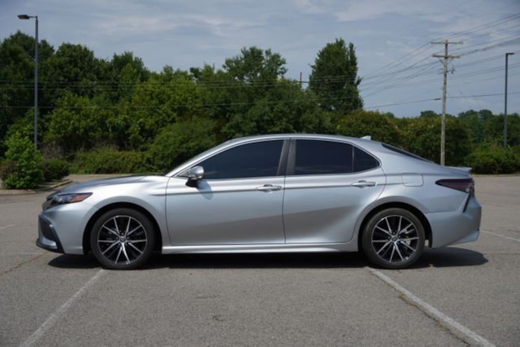 Used 2023 Toyota Camry SE Sedan