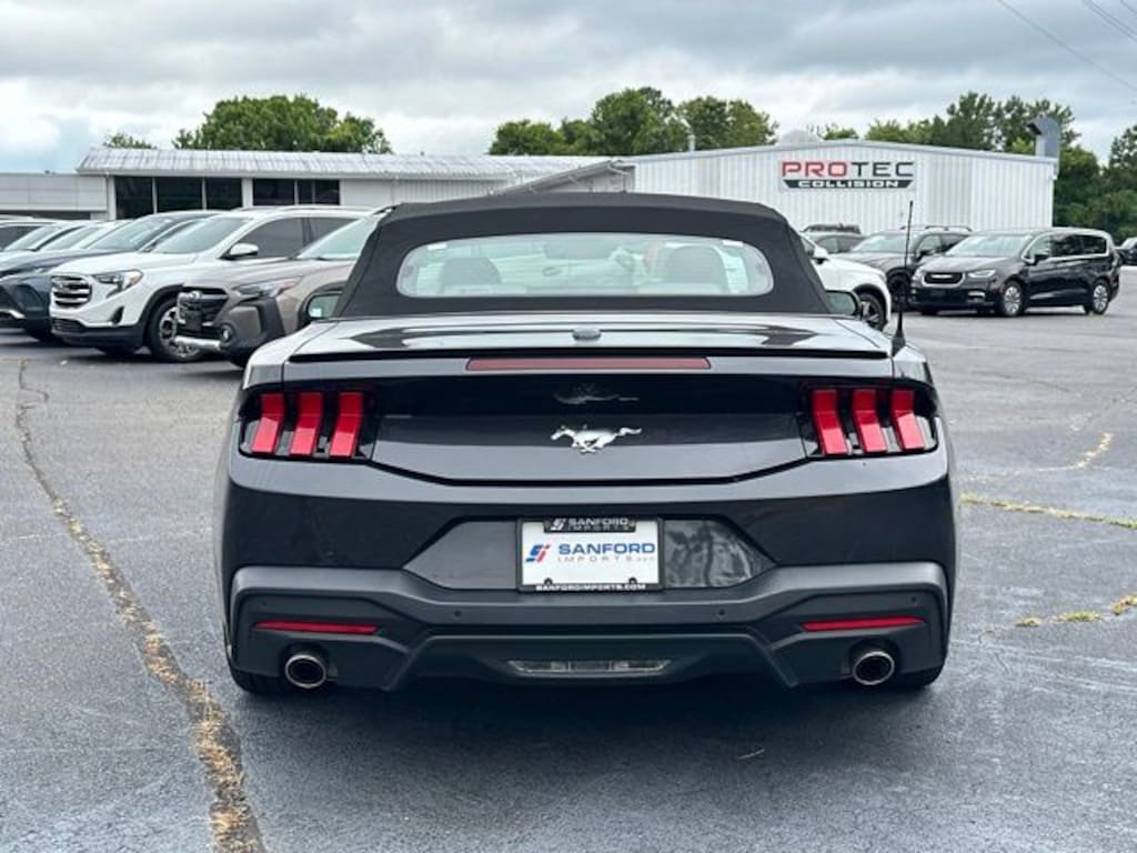 Used 2024 Ford Mustang Convertible