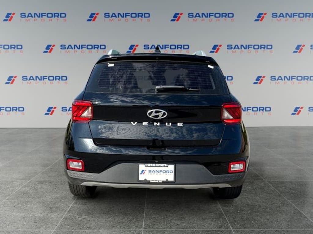 Used 2022 Hyundai Venue SEL SUV