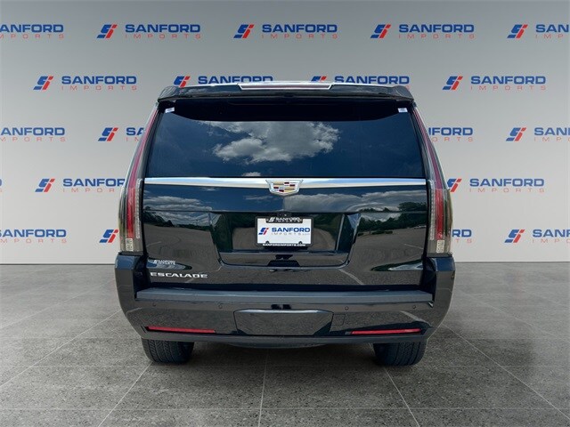 2019 Cadillac Escalade Platinum photo 4