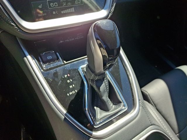 2025 Subaru Outback Limited - Photo 15