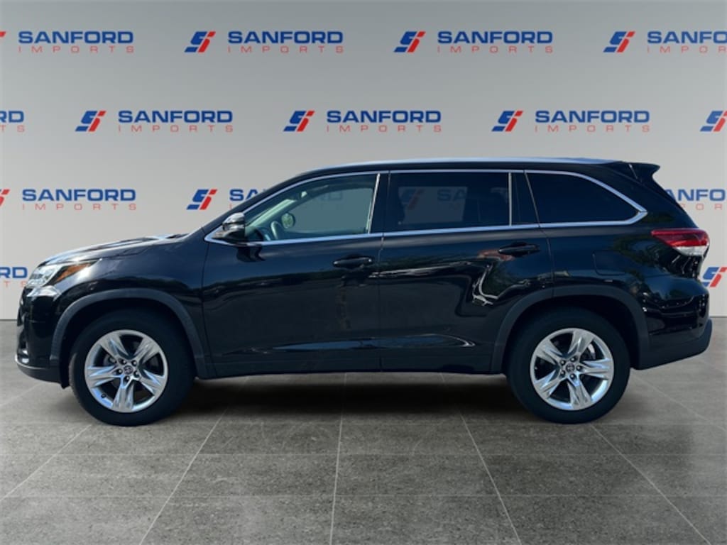 Used 2019 Toyota Highlander Limited V6 SUV