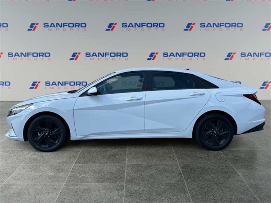 Used 2023 Hyundai Elantra SEL Sedan