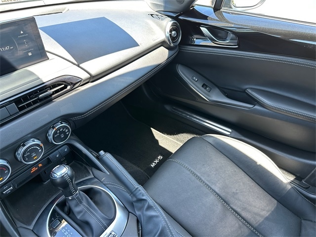 View 25