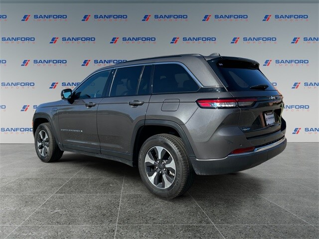2024 Jeep Cherokee Limited 4xe photo 2