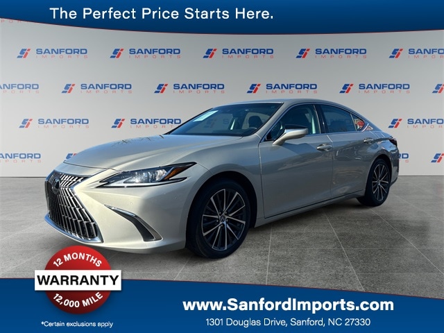 2022 Lexus ES 350's photo