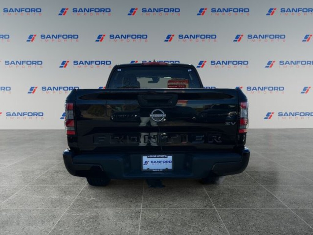 Used 2022 Nissan Frontier SV Truck Crew Cab