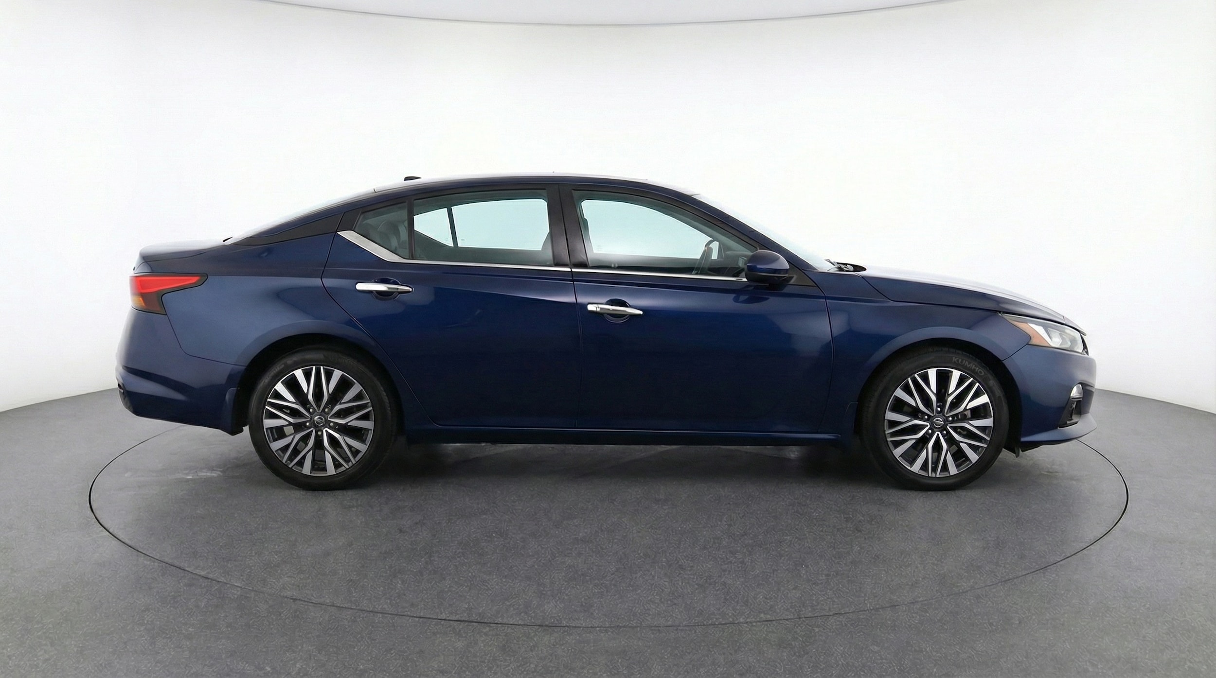 Thumbnail: 2025 Nissan Altima - 8