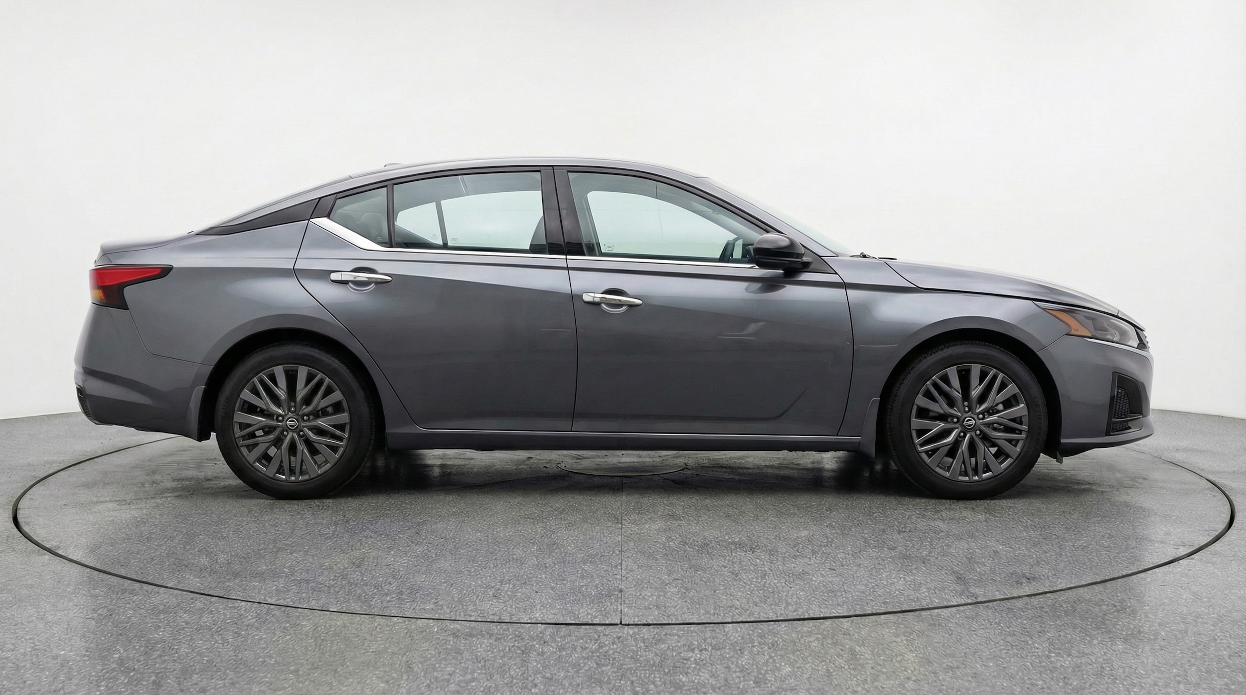Thumbnail: 2025 Nissan Altima - 8
