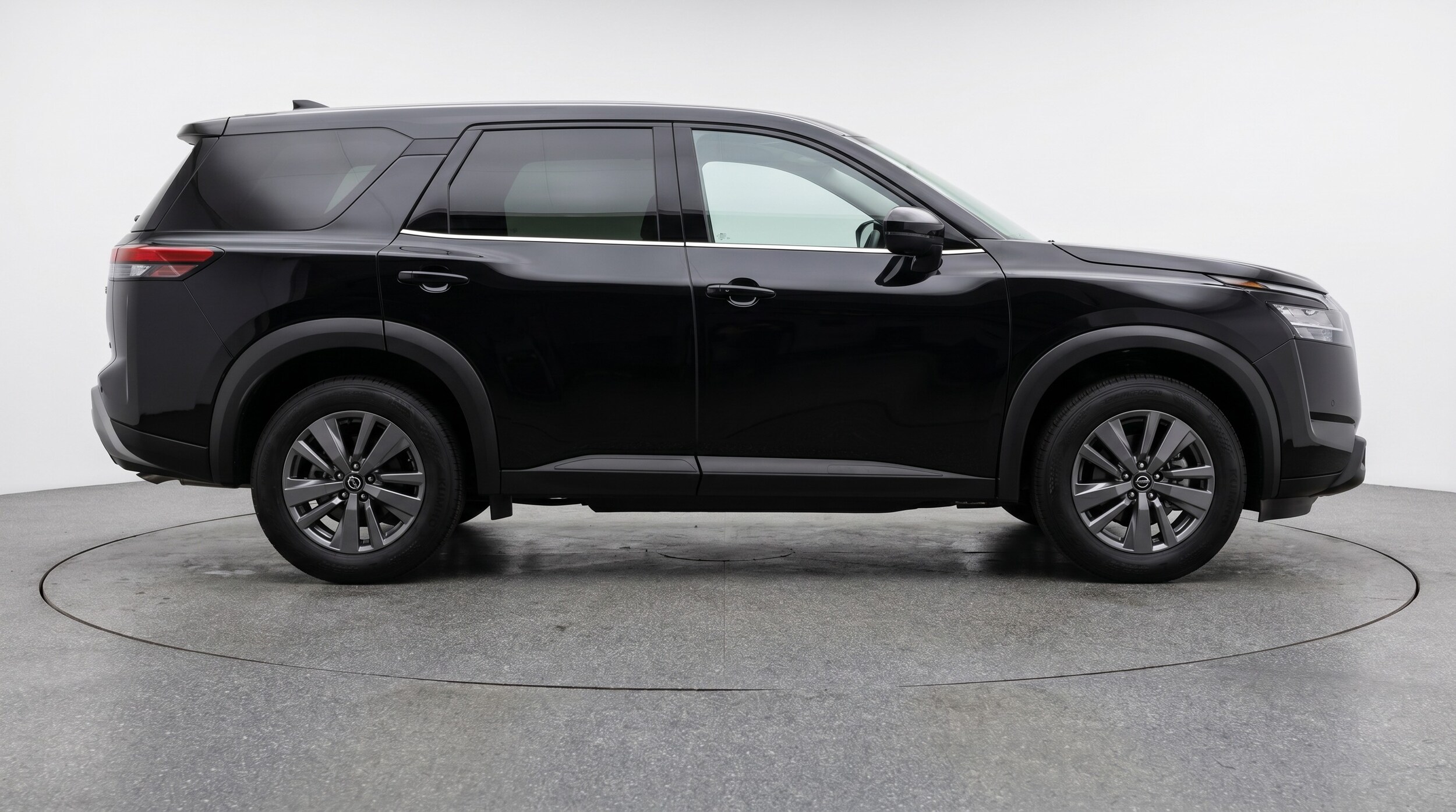 Thumbnail: 2025 Nissan Pathfinder - 8