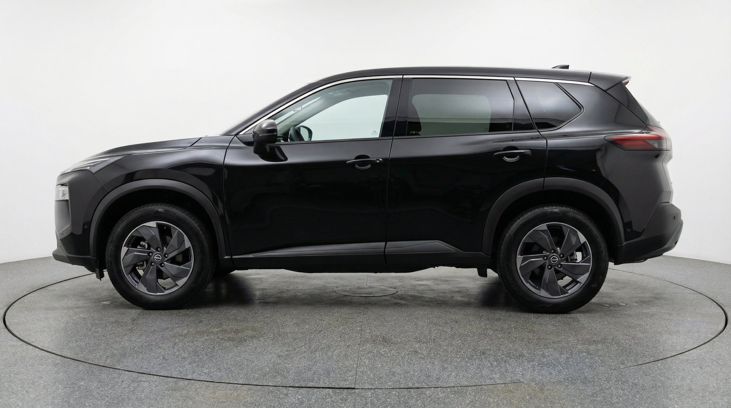 Thumbnail: 2025 Nissan Rogue - 5