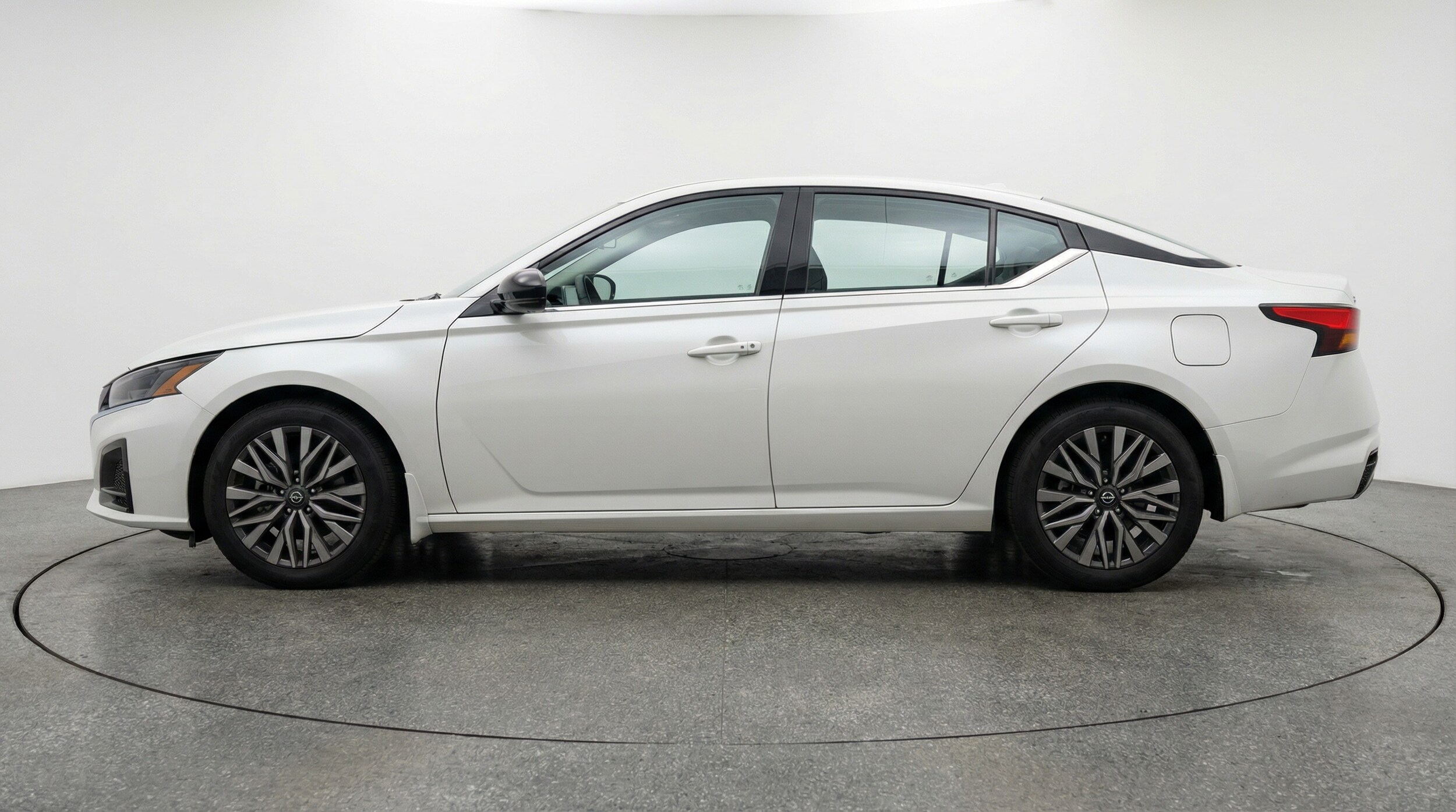 Thumbnail: 2025 Nissan Altima - 4