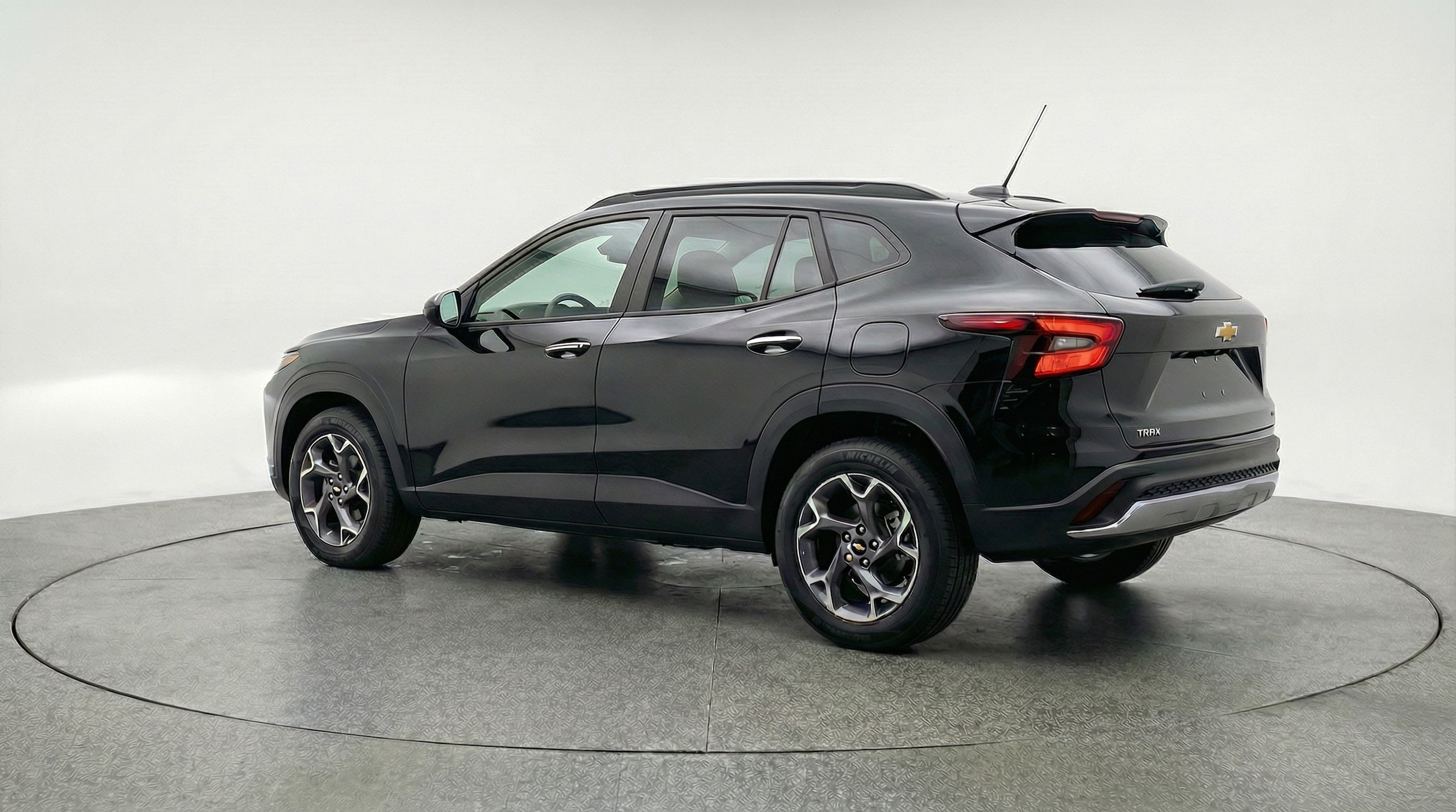 Thumbnail: 2025 Chevrolet Trax - 5