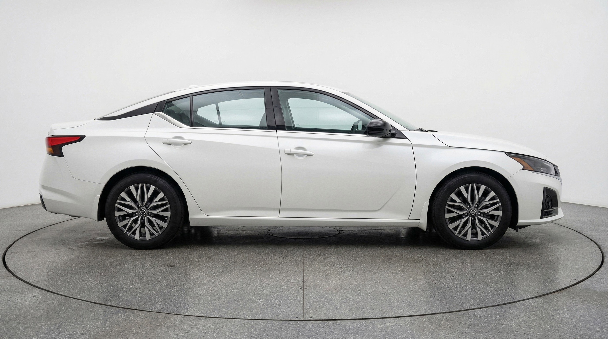 Thumbnail: 2025 Nissan Altima - 11