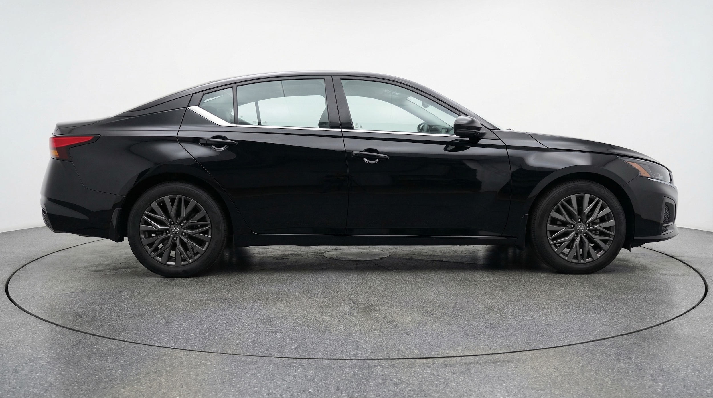 Thumbnail: 2025 Nissan Altima - 8