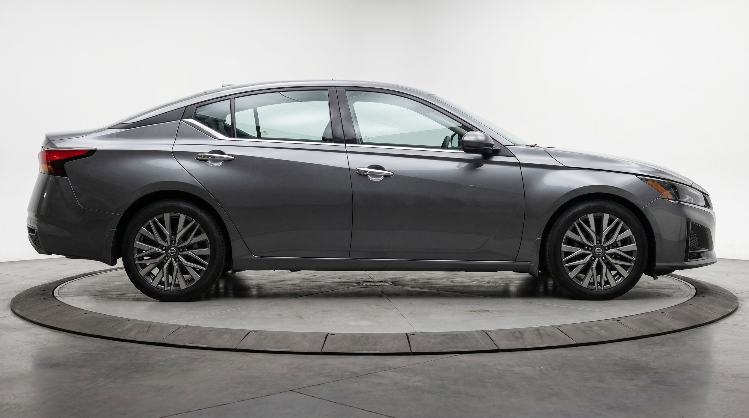 Thumbnail: 2025 Nissan Altima - 11