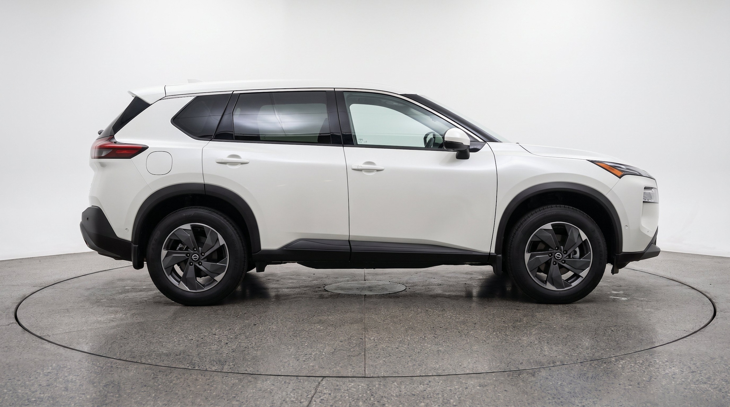 Thumbnail: 2025 Nissan Rogue - 10