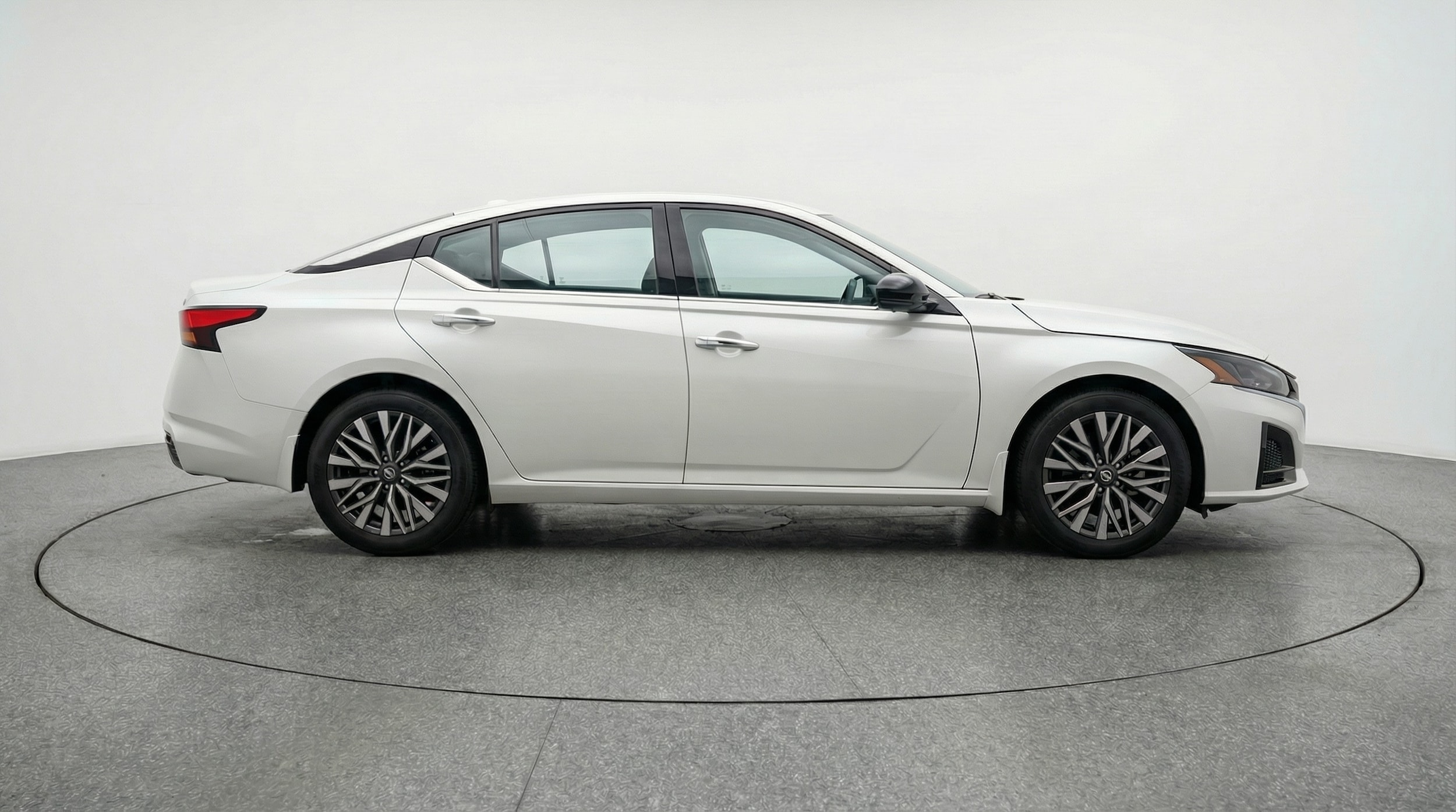 Thumbnail: 2025 Nissan Altima - 8