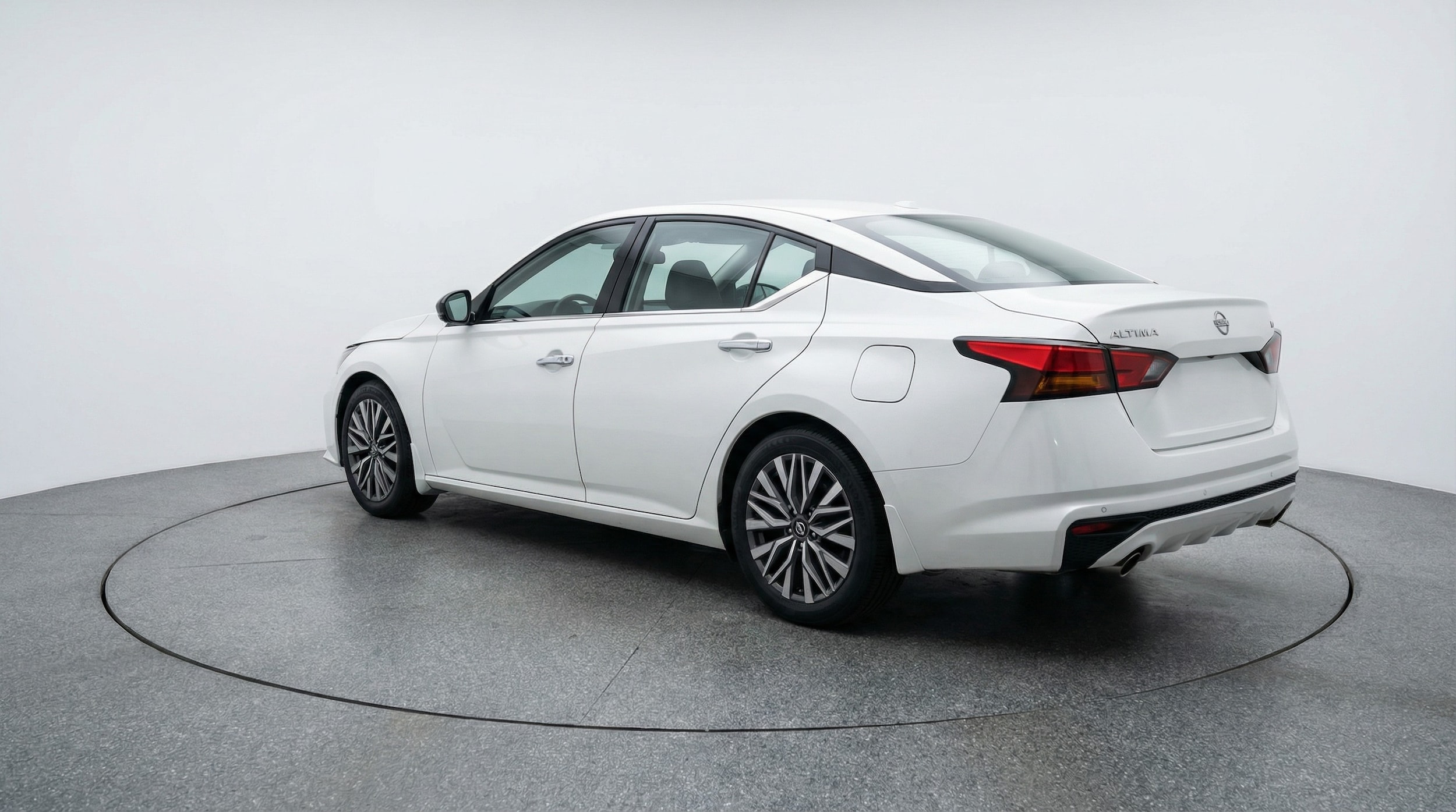 Thumbnail: 2025 Nissan Altima - 5