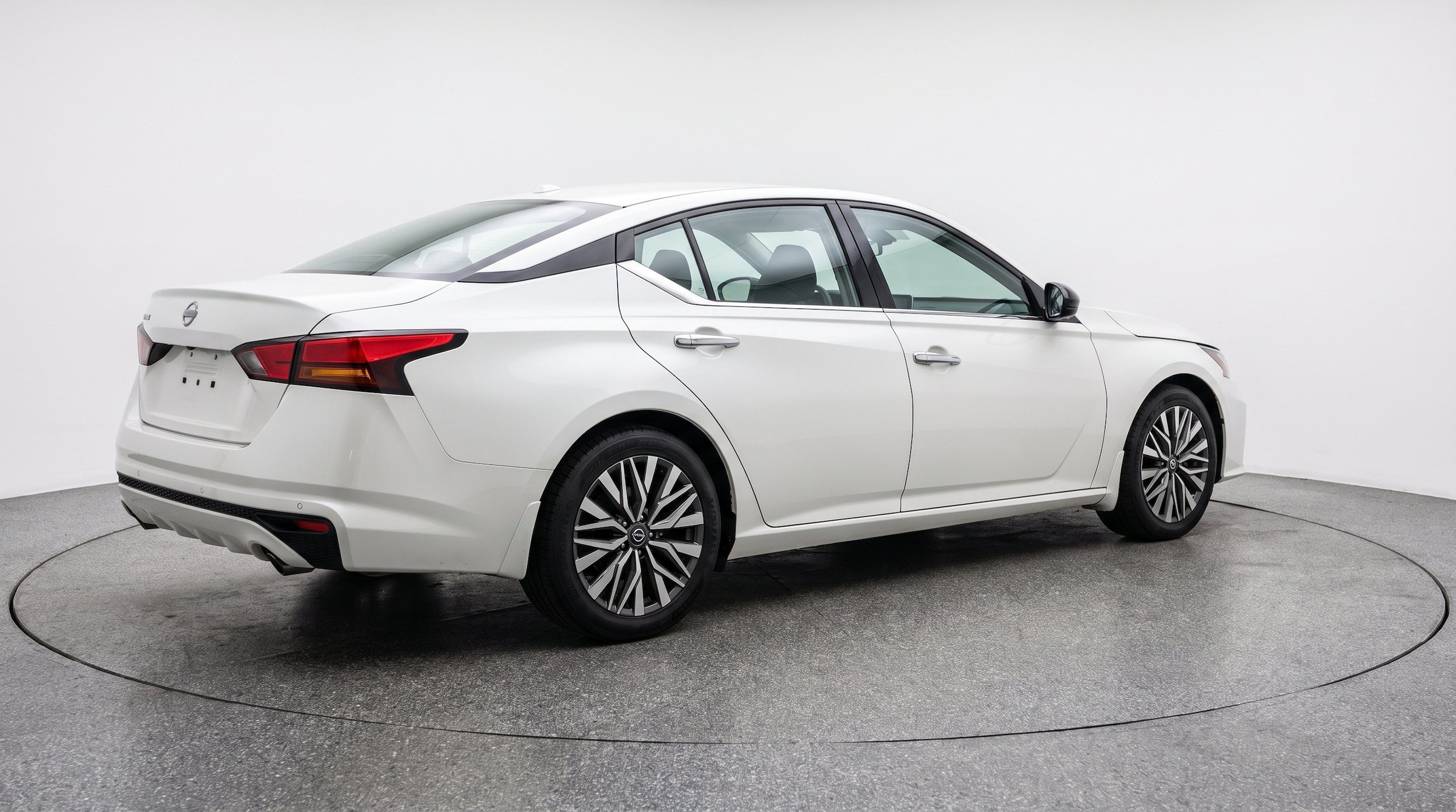 Thumbnail: 2025 Nissan Altima - 9