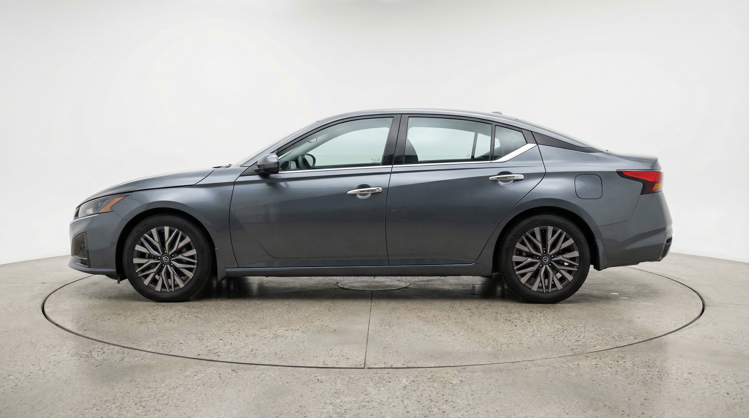 Thumbnail: 2025 Nissan Altima - 4