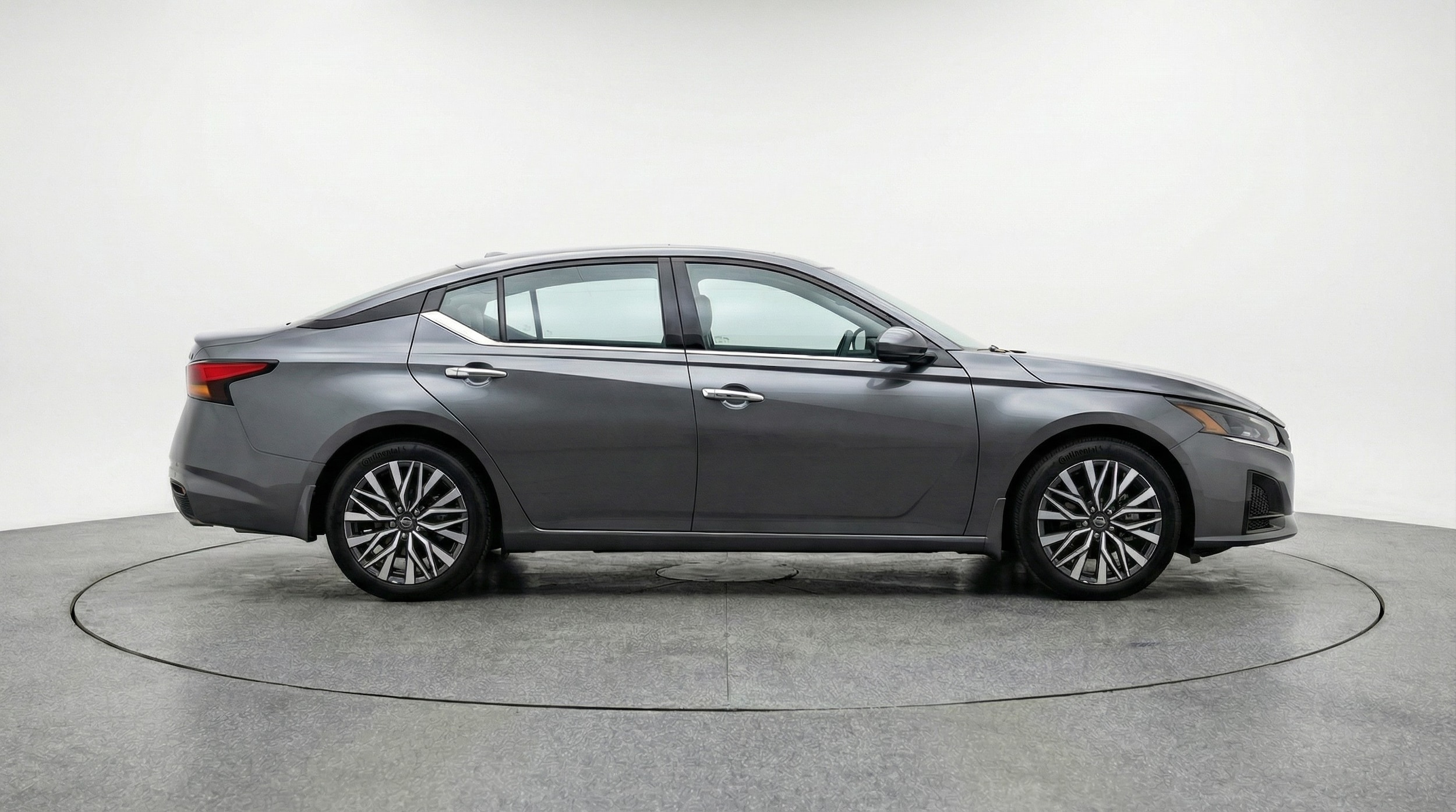 Thumbnail: 2025 Nissan Altima - 8