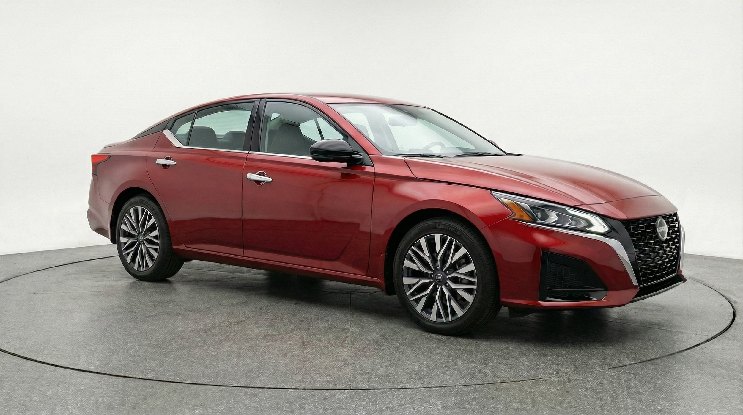 Thumbnail: 2025 Nissan Altima - 1