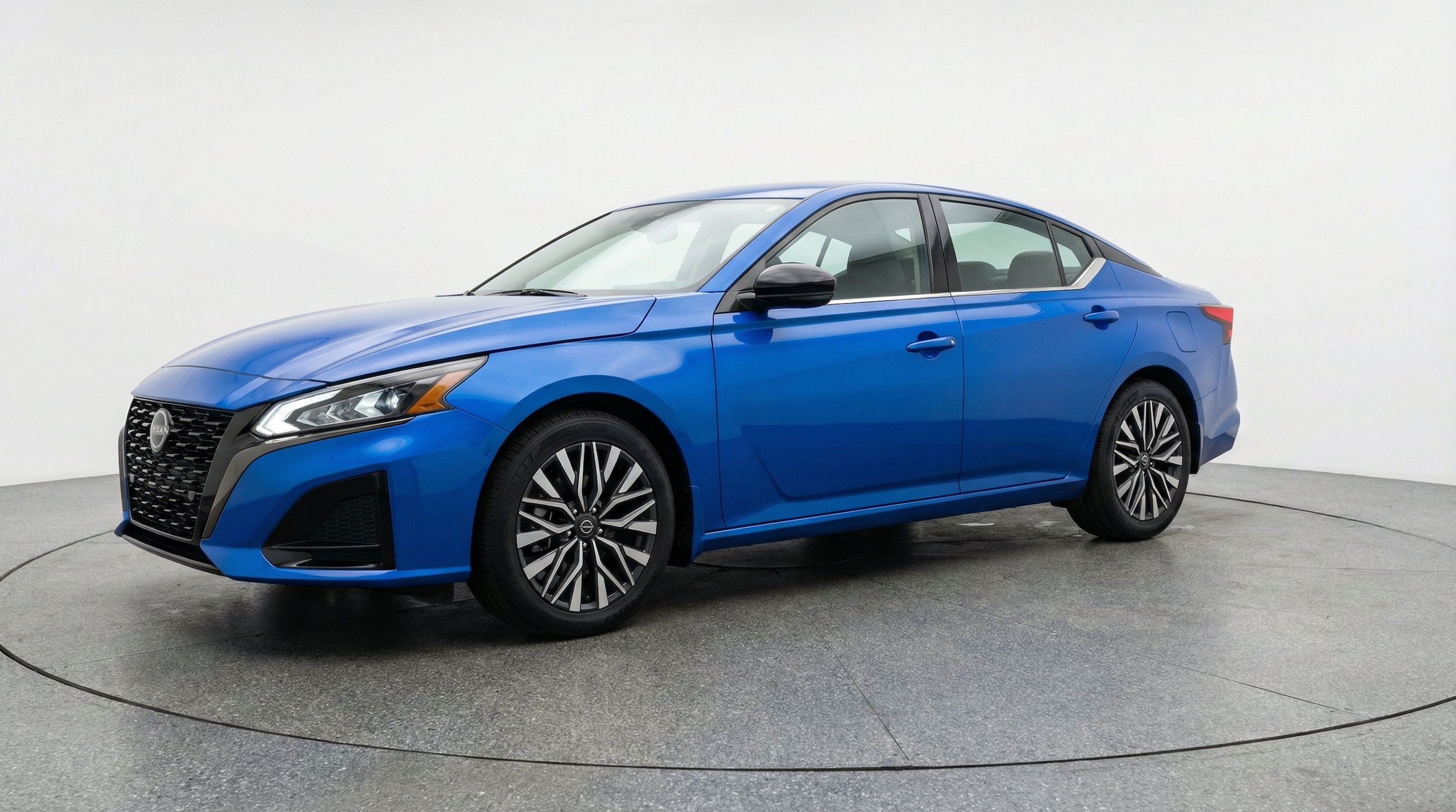 Thumbnail: 2025 Nissan Altima - 3