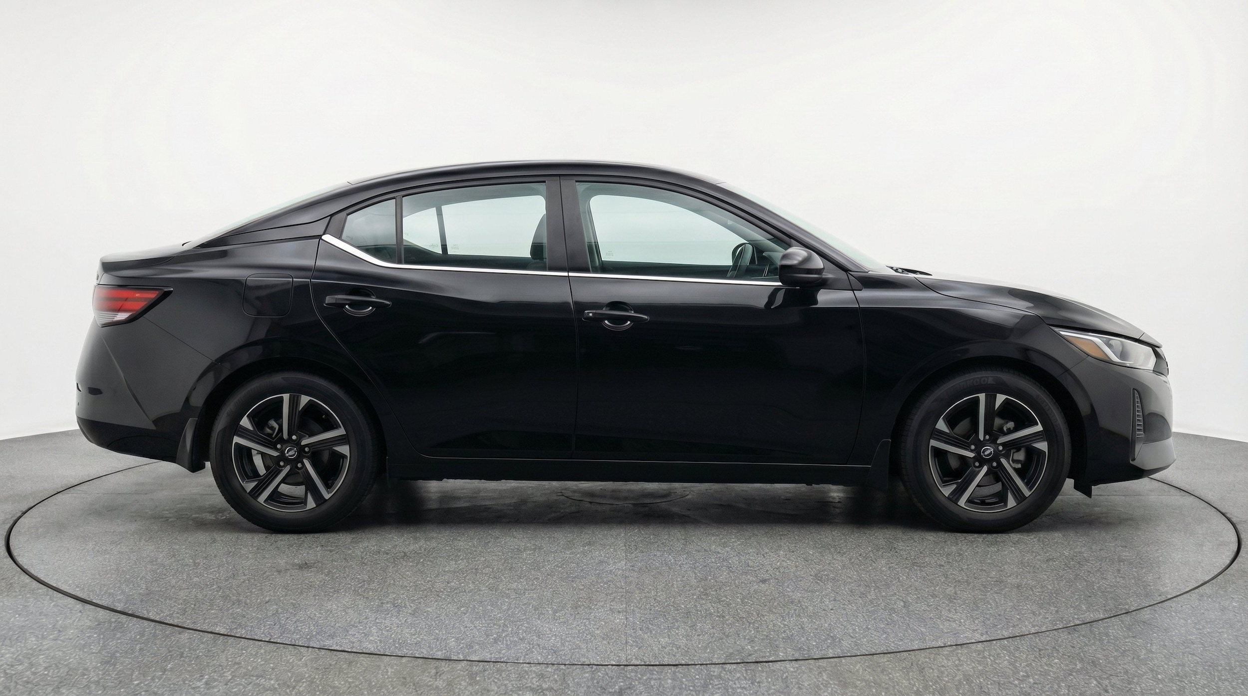 Thumbnail: 2025 Nissan Sentra - 11
