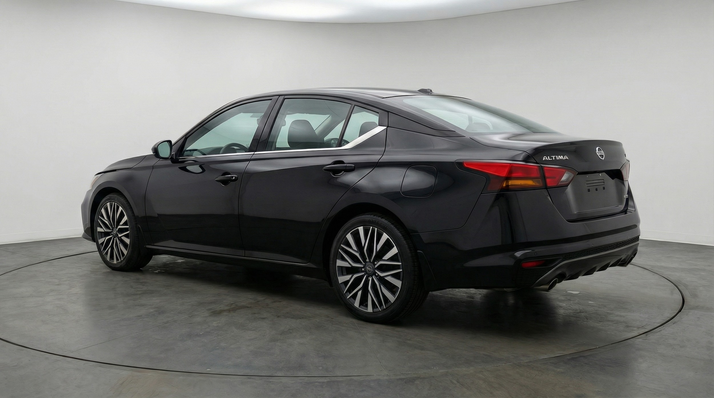 Thumbnail: 2025 Nissan Altima - 5