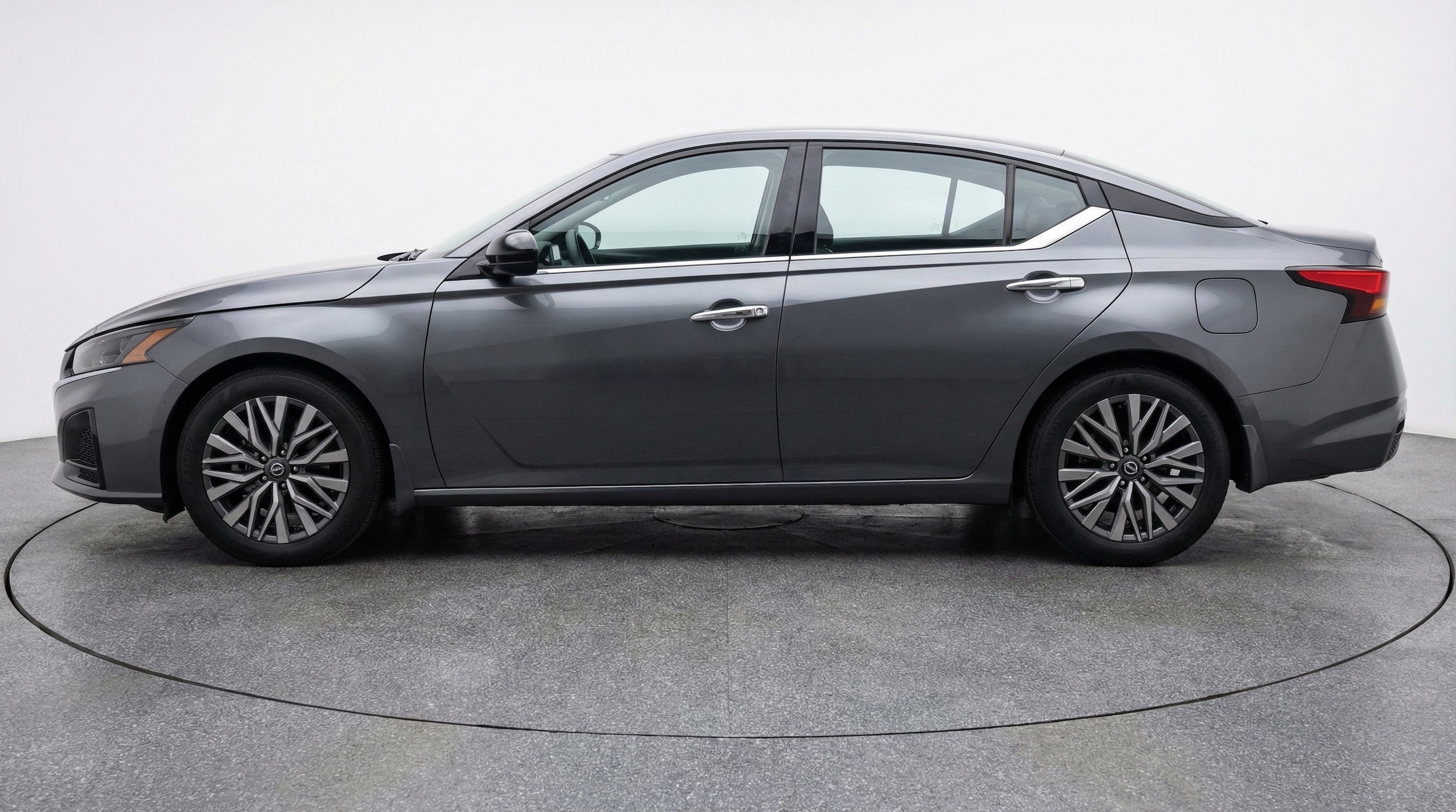 Thumbnail: 2025 Nissan Altima - 4