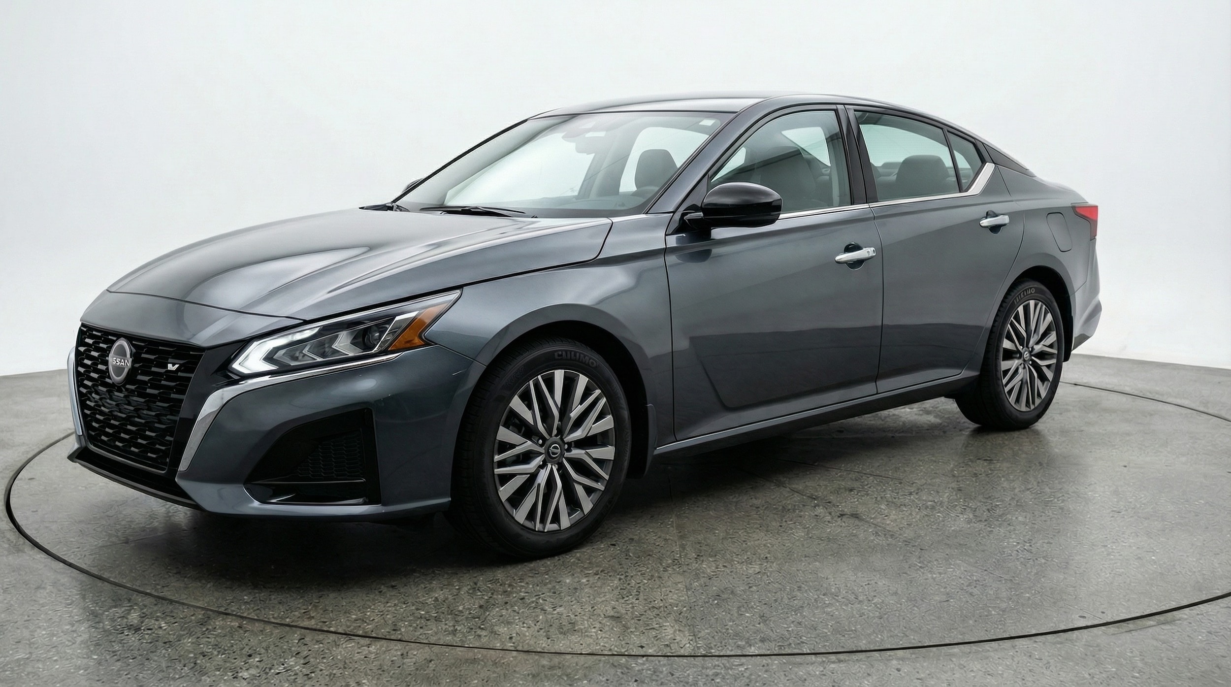 Thumbnail: 2025 Nissan Altima - 3