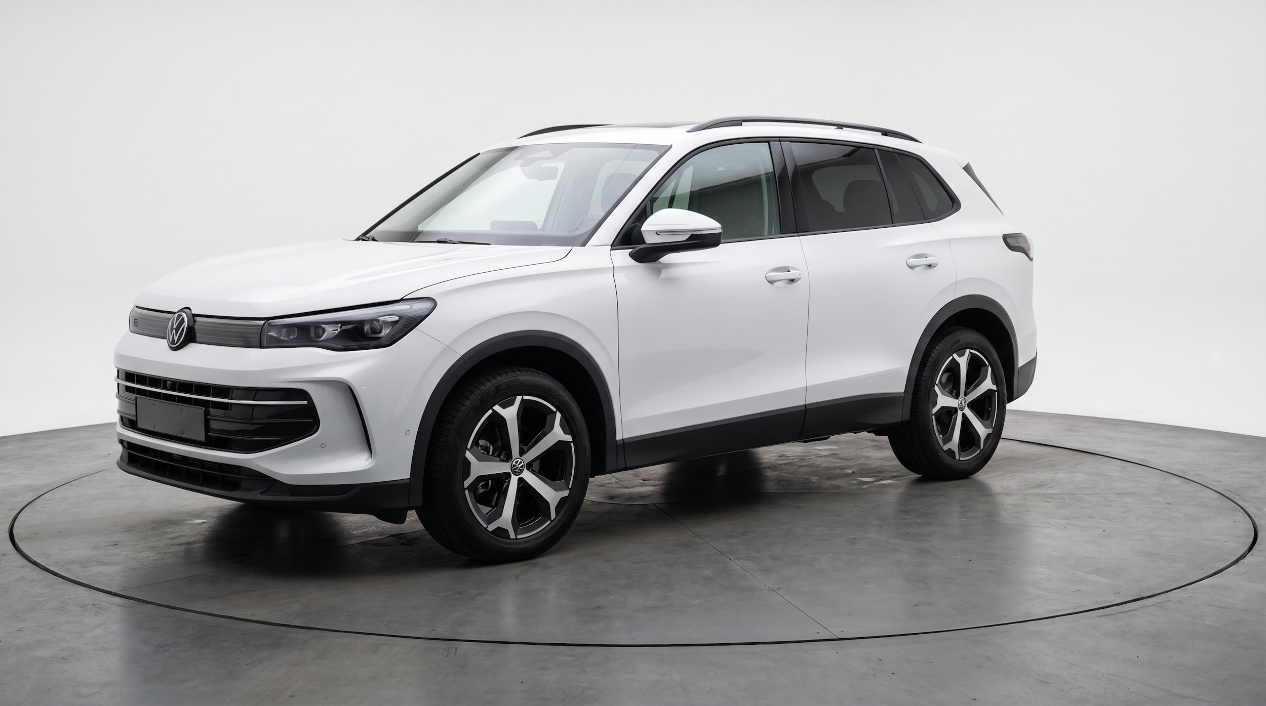 Thumbnail: 2026 Volkswagen Tiguan - 3
