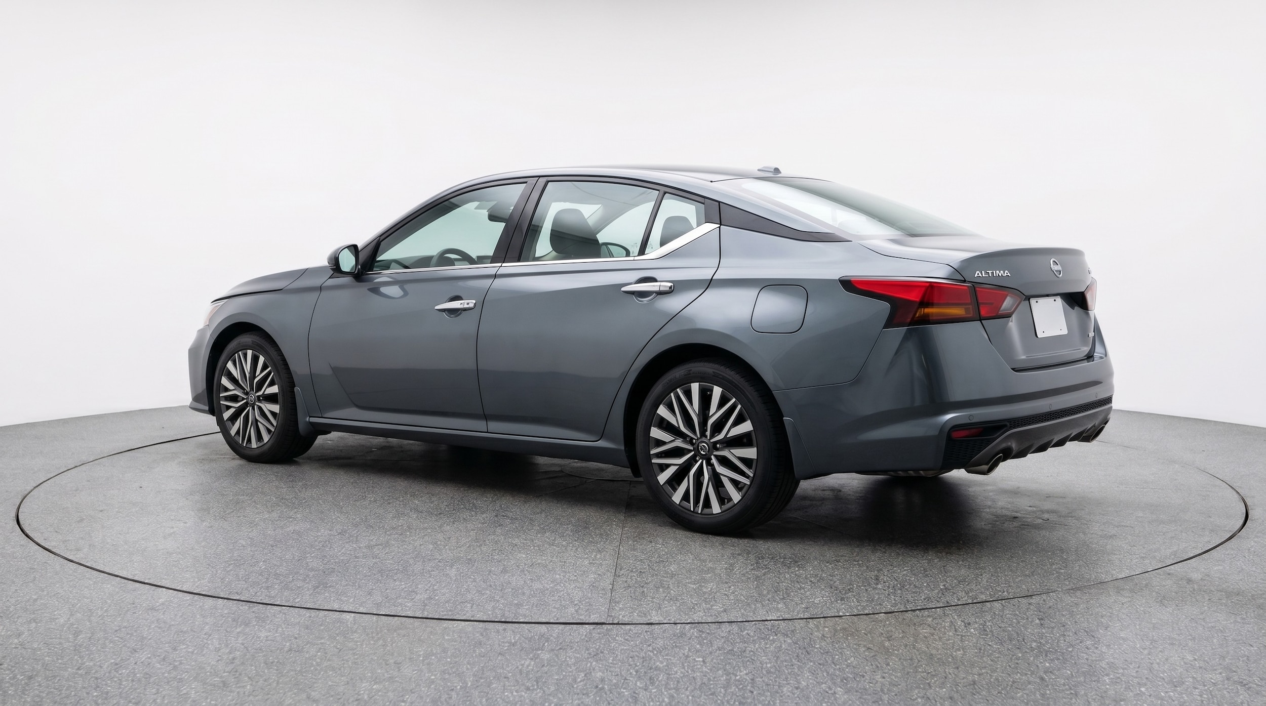 Thumbnail: 2025 Nissan Altima - 5