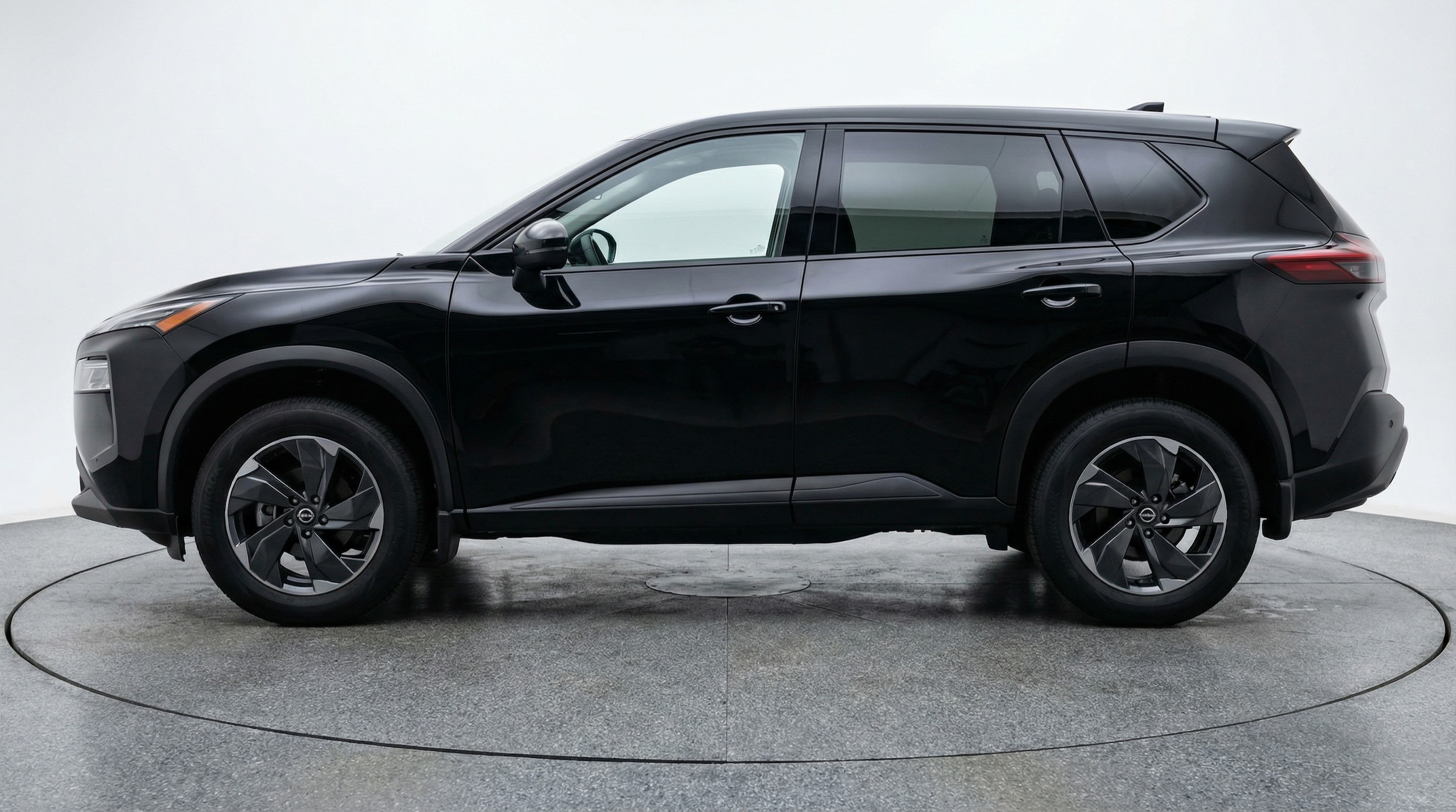 Thumbnail: 2025 Nissan Rogue - 4