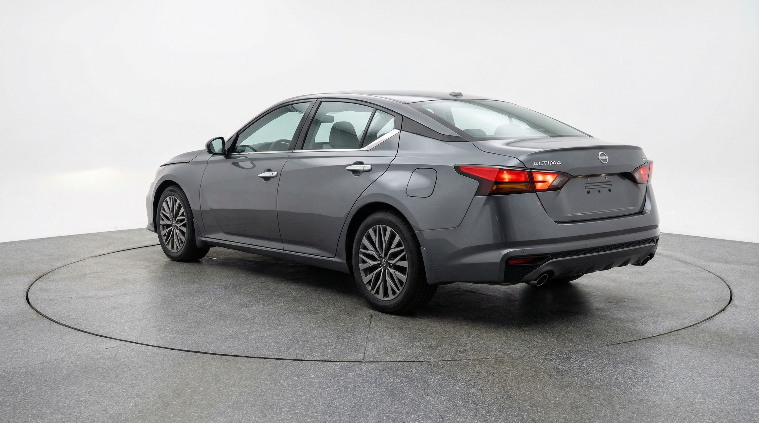 Thumbnail: 2025 Nissan Altima - 5