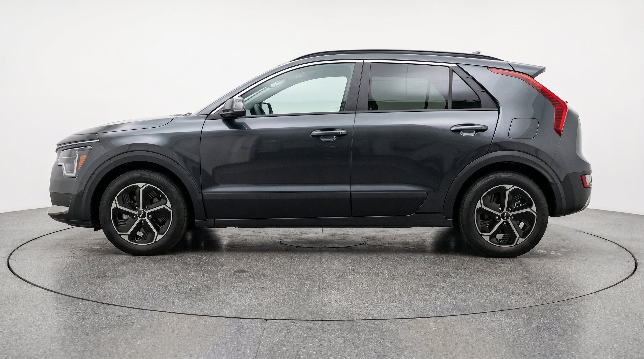 Thumbnail: 2026 Kia Niro - 5