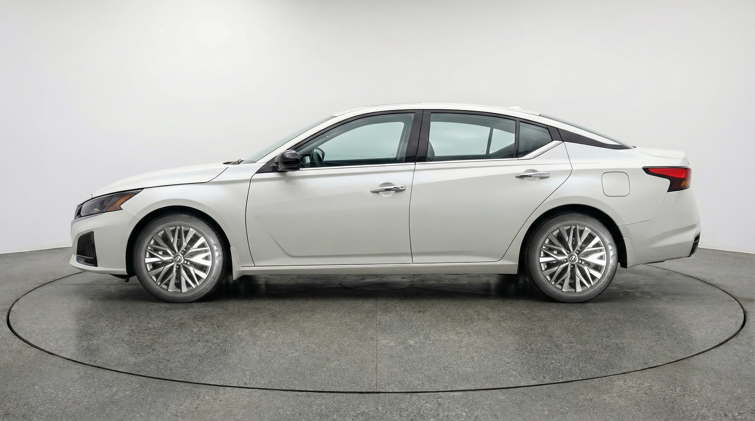 Thumbnail: 2025 Nissan Altima - 4