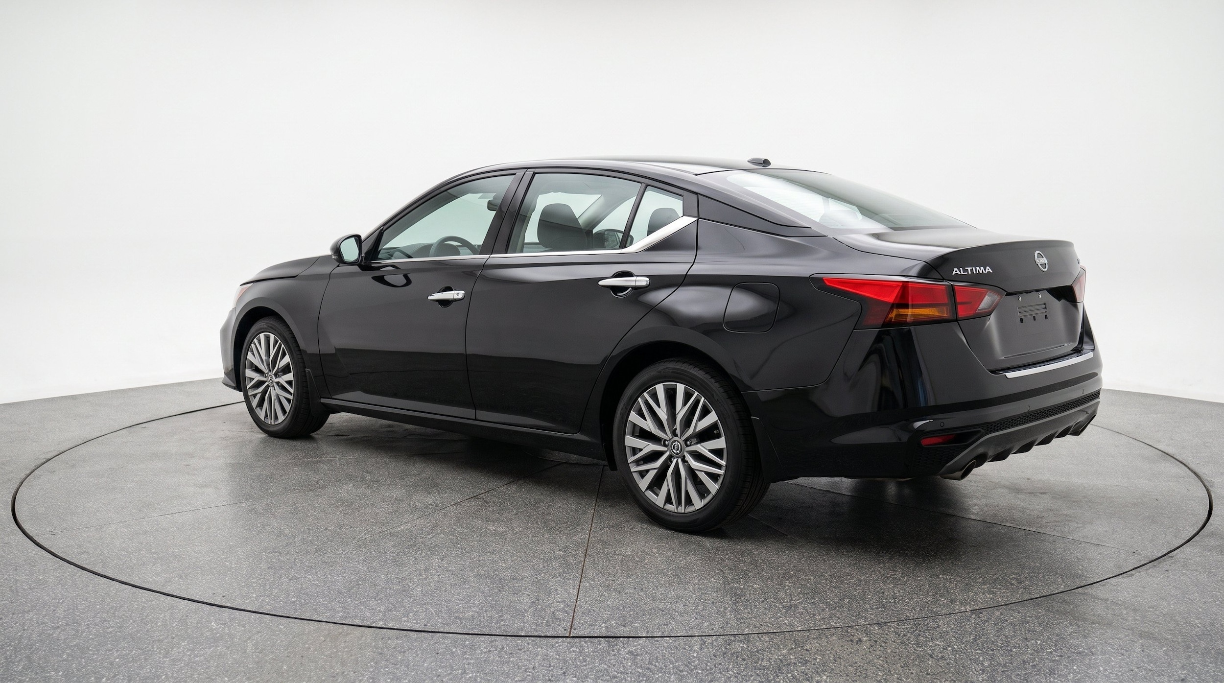Thumbnail: 2025 Nissan Altima - 6