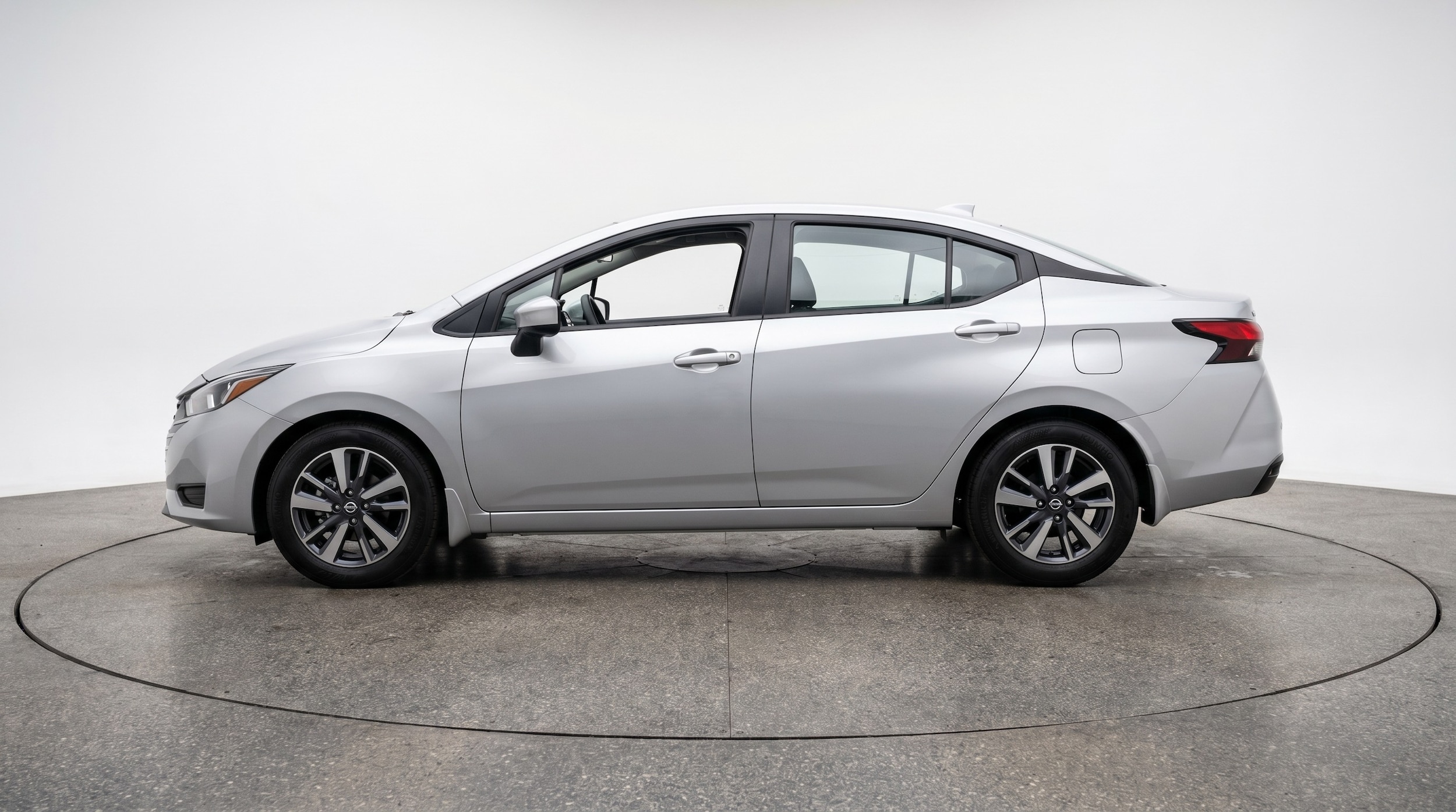 Thumbnail: 2025 Nissan Versa - 4