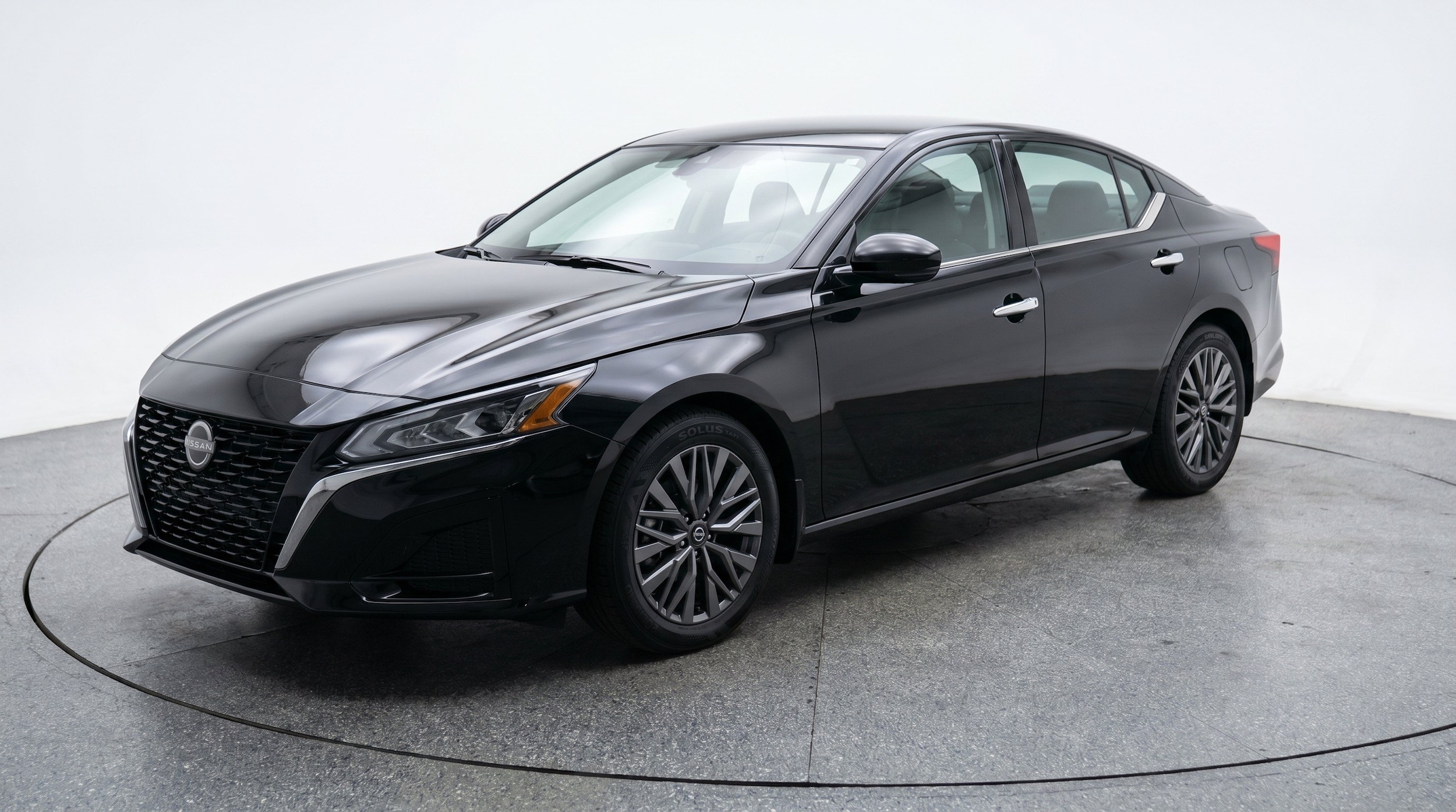 Thumbnail: 2025 Nissan Altima - 3