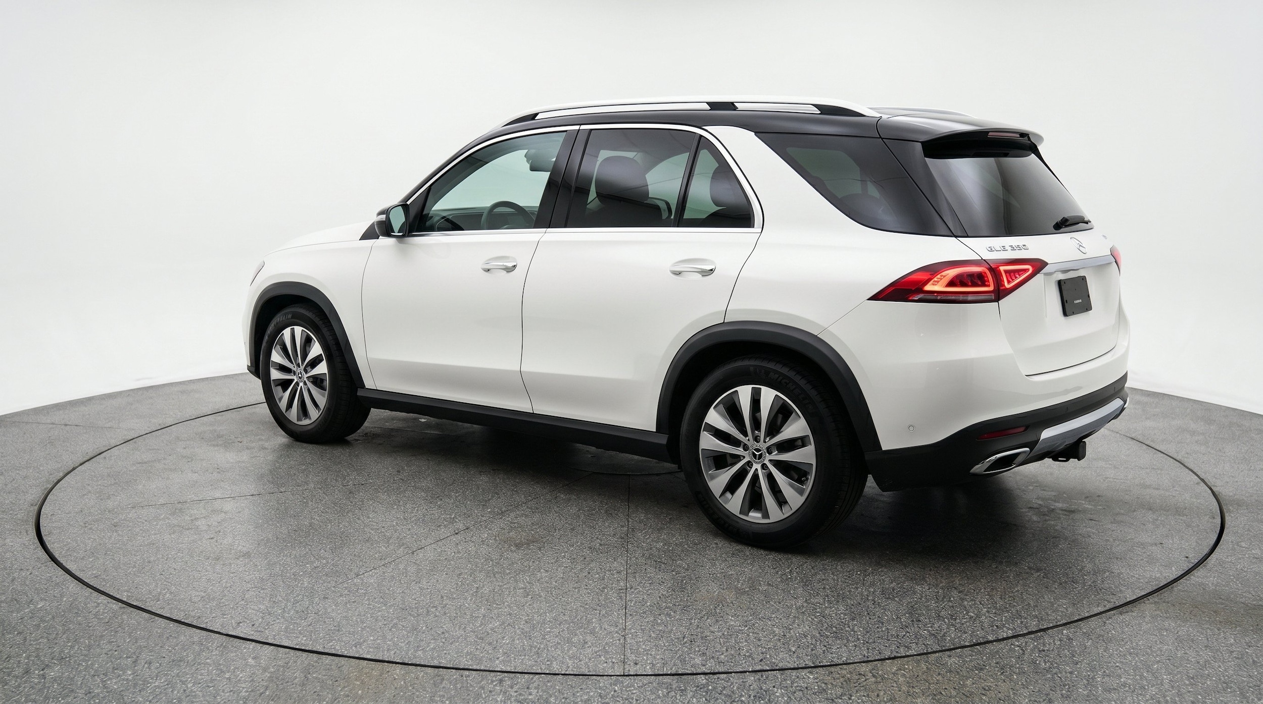Thumbnail: 2026 Mercedes-Benz GLE - 6