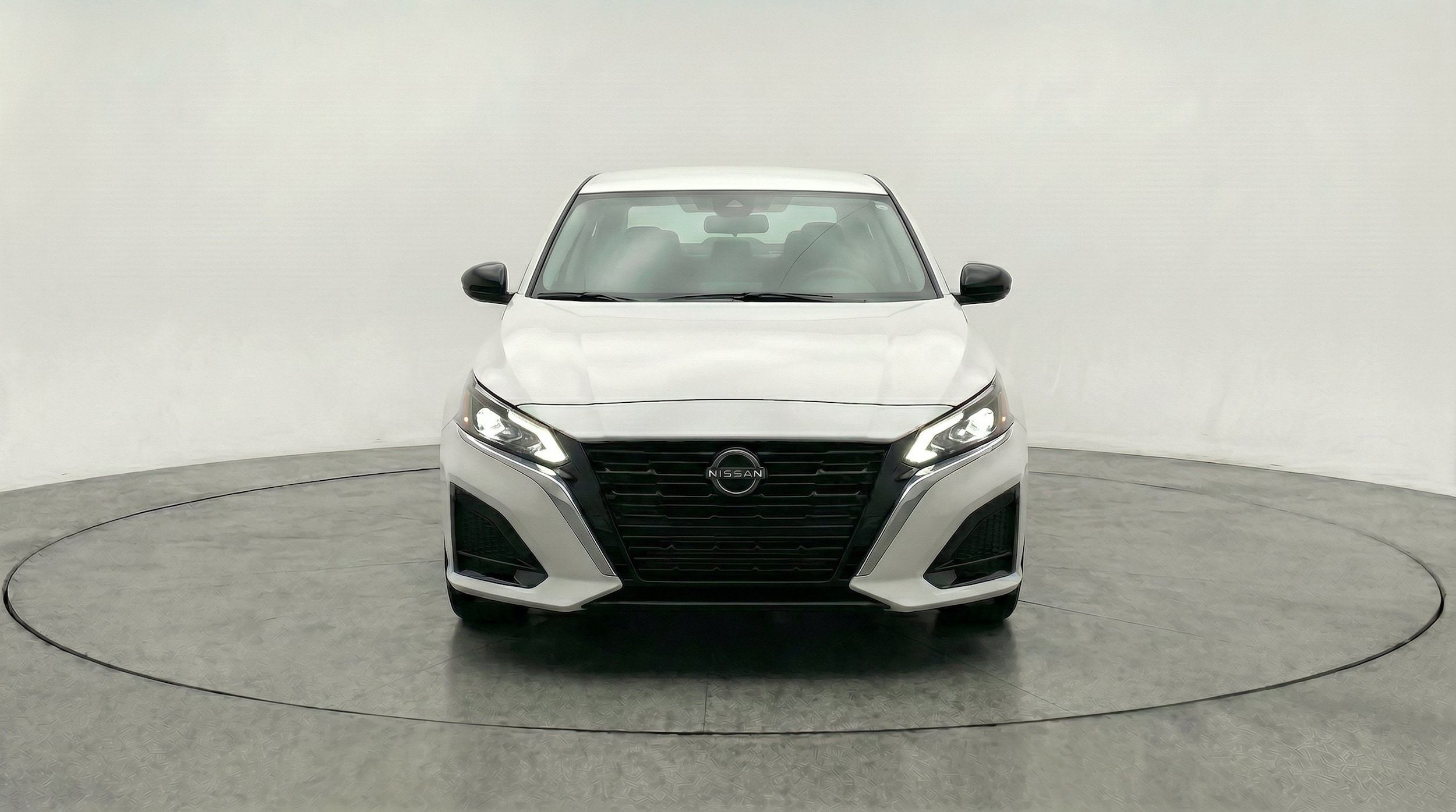 Thumbnail: 2025 Nissan Altima - 2