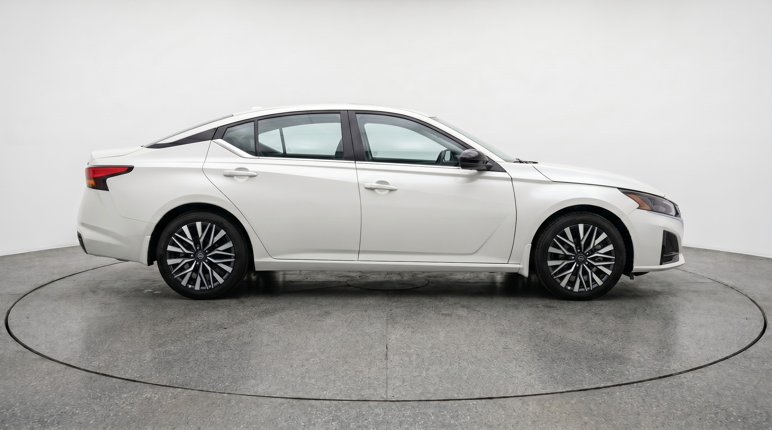Thumbnail: 2025 Nissan Altima - 8