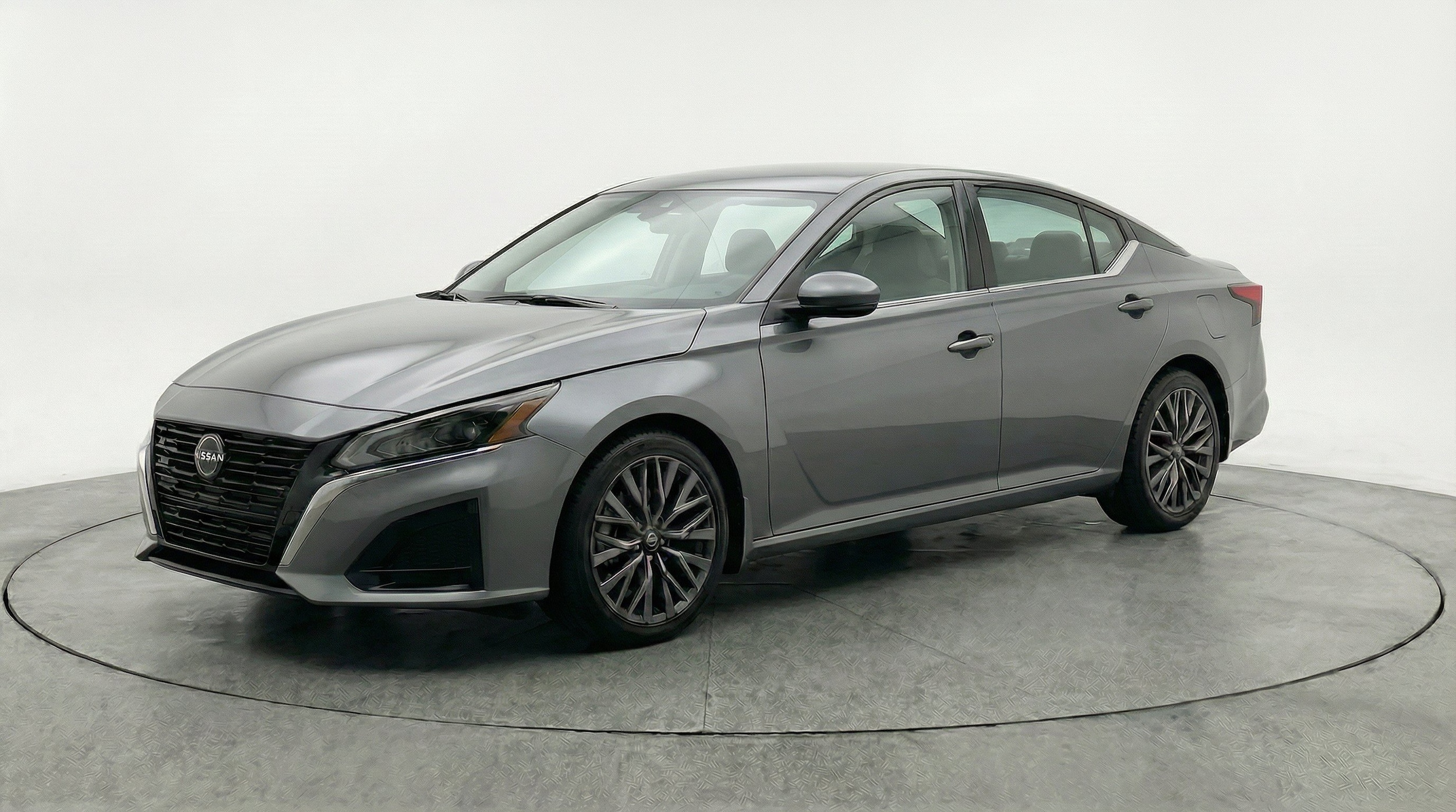 Thumbnail: 2025 Nissan Altima - 3